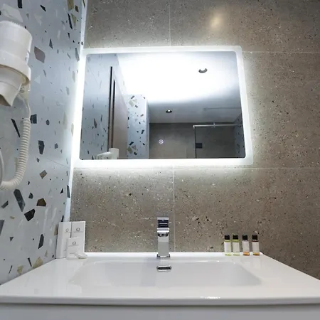 Comfort Rezidence In 4*