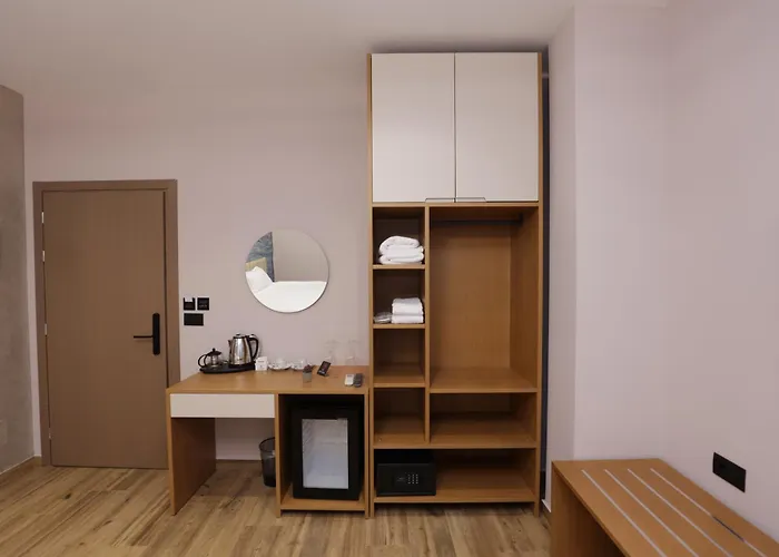 Comfort Rezidence In Отель Тирана