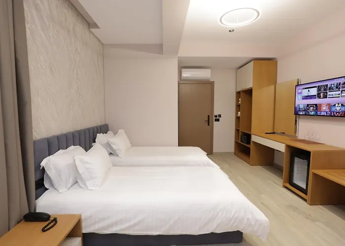 Отель Comfort Rezidence In 4*