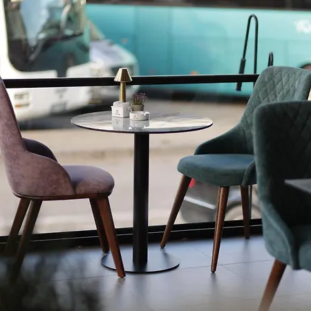 Ξενοδοχείο Comfort Rezidence In